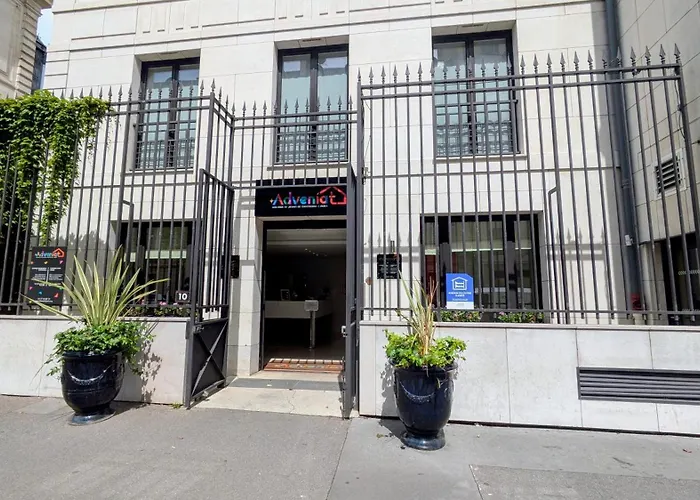 Hostel Adveniat Paris
